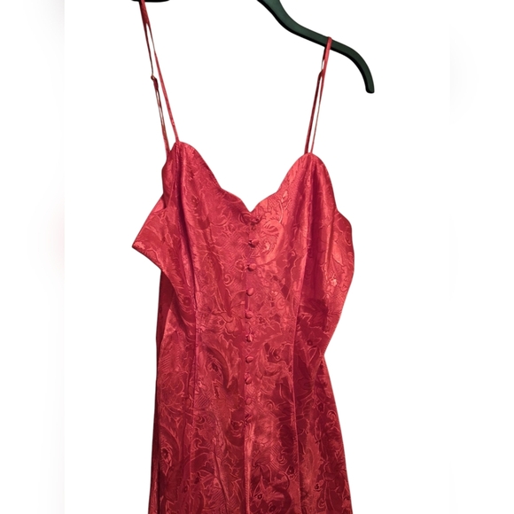 Vintage Victoria's Secret Gold Label RED Satin Tapestry Slinky Negligee Medium - Picture 4 of 5